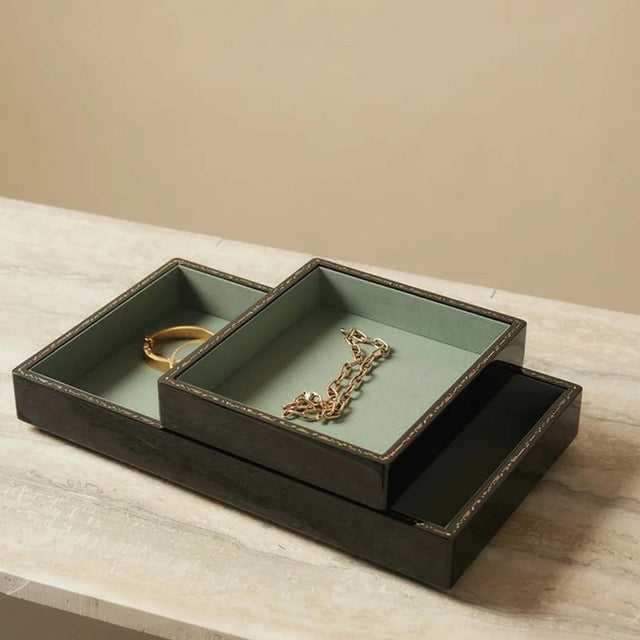 LARGE TRAY IN JET BLACK