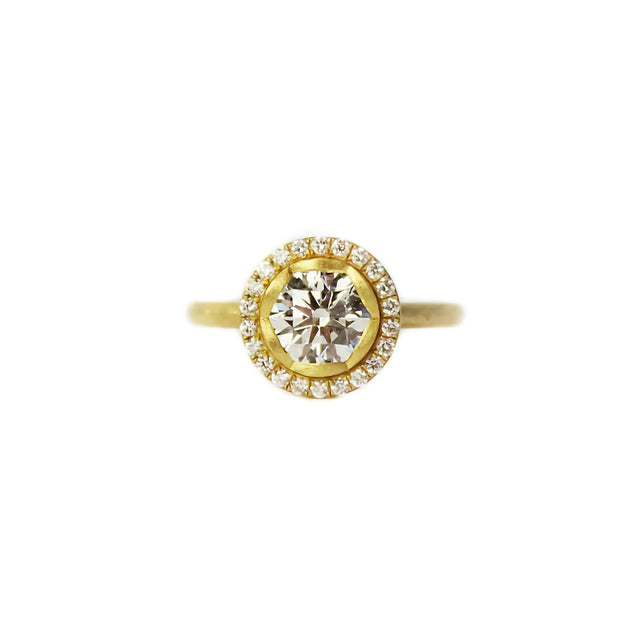 PETAL HALO ENGAGMENT RING