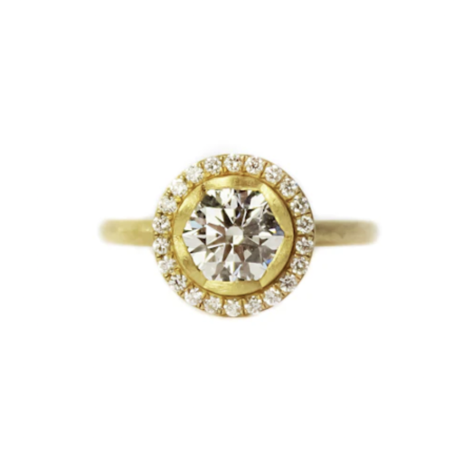 PETAL HALO ENGAGMENT RING